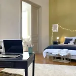 Le Crosne - Parking - Prestige - Calm Appartement