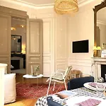 Le Crosne - Parking - Prestige - Calm Rouen