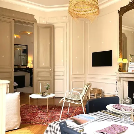 Le Crosne - Parking - Prestige - Calm Rouen